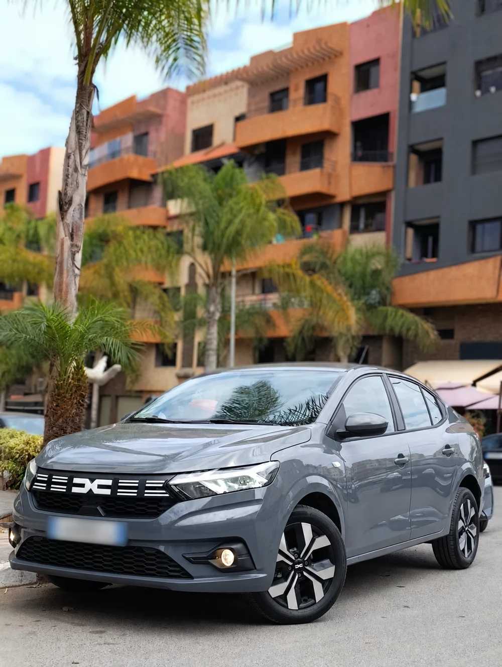 Dacia Logan · Automatic · 5 seats